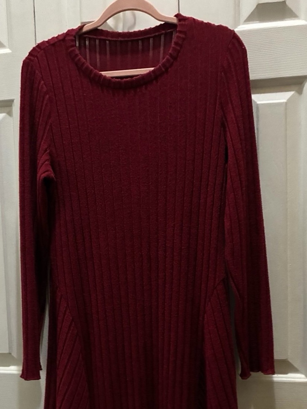 New! Women’s Wine Color Crewneck Dress with Long Sleeves. Size: X-Large.